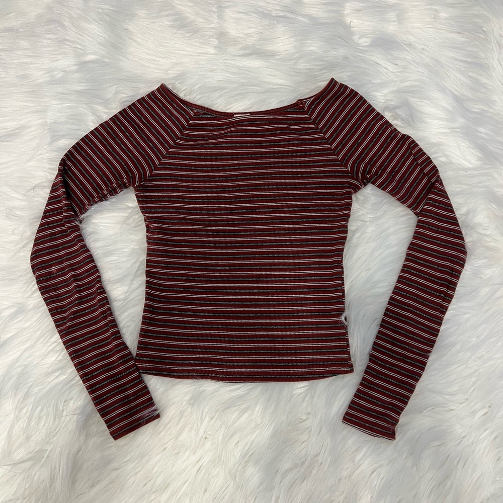 Long-sleeve stripped crop top